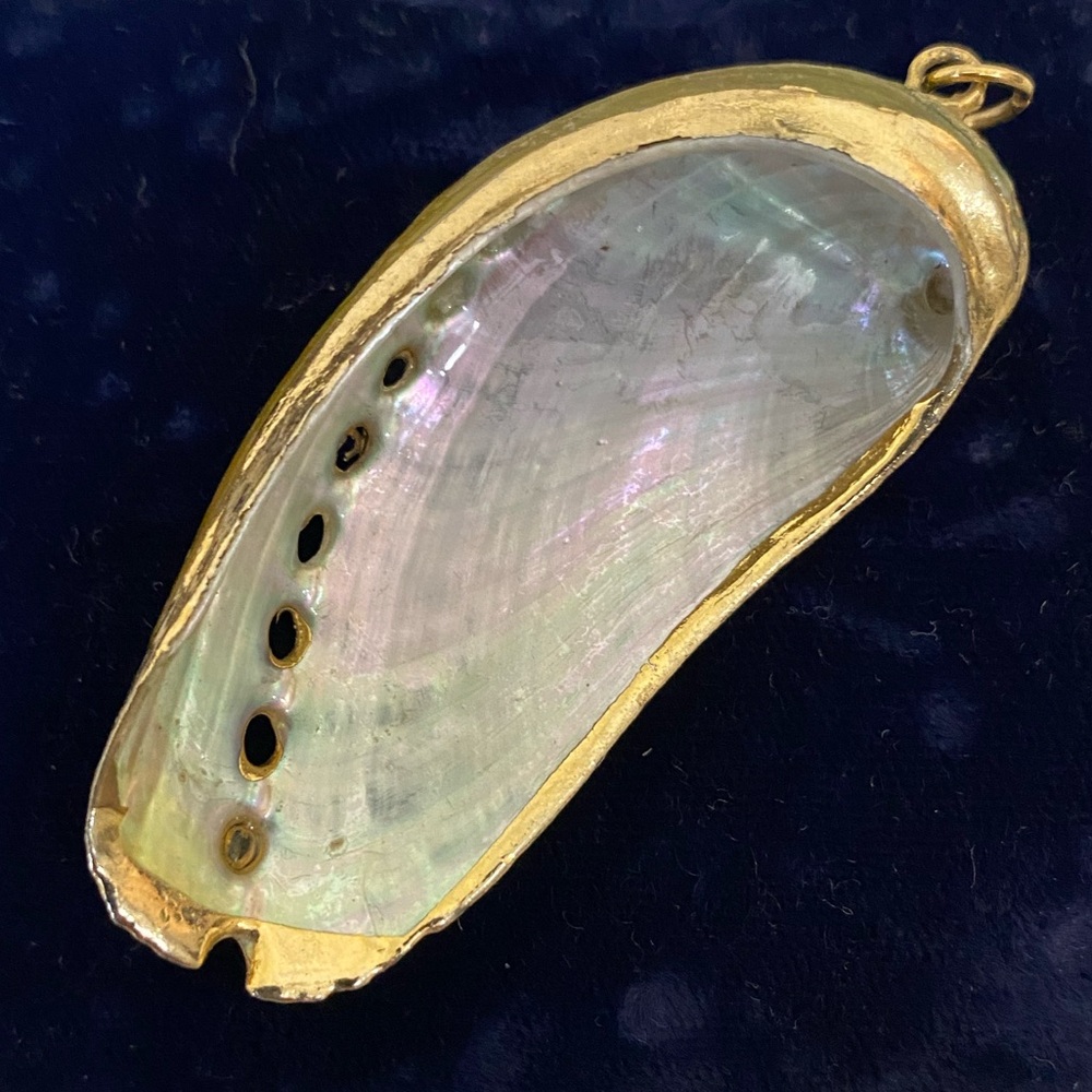 Gold leaf seashell pendant charm